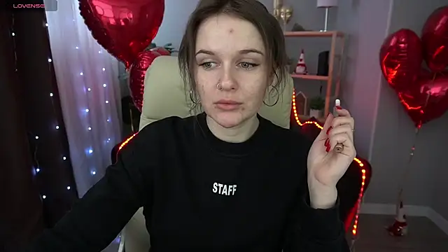 Snapshot of MaribelRiverr_ chatting on February 15, 2025, 6:33 am MaribelRiverr online show from February 15, 2025, 6:33 am