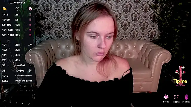 Snapshot of MaribelRiverr_ chatting on September 22, 2025, 5:46 am MaribelRiverr online show from September 22, 2025, 5:46 am