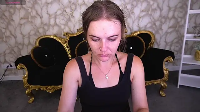 MaribelRiverr  online show from July 24, 2026, 7:26 am