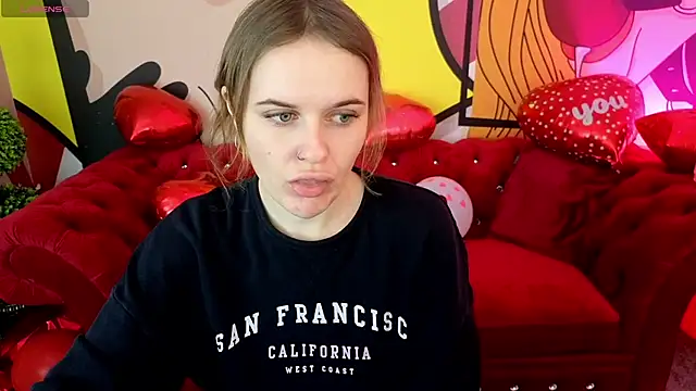 MaribelRiverr  online show from February 10, 2026, 6:12 am