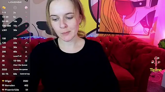 MaribelRiverr  online show from November 17, 2025, 12:09 pm