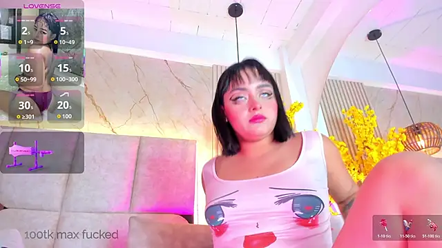 KimVelezz online show from April 7, 2026, 12:40 pm