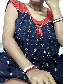 miss-Riy online show from December 5, 2025, 4:27 pm