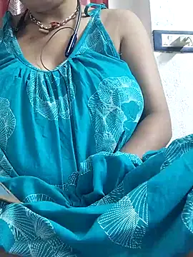 Snapshot of miss-Riy chatting on May 8, 2026, 5:17 pm miss-Riy online show from May 8, 2026, 5:17 pm