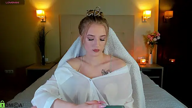 Stacy River online show from February 18, 2026, 10:22 am