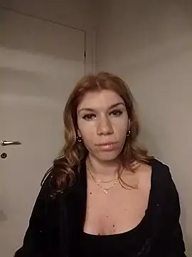 Snapshot of EvaRush chatting on November 26, 2025, 7:58 pm EvaRush online show from November 26, 2025, 7:58 pm