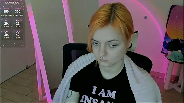 Fire Bestie online show from December 18, 2025, 2:32 pm