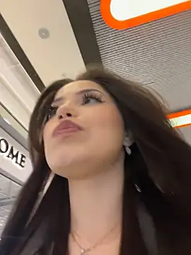 Snapshot of Chloe__Moon chatting on April 2, 2026, 3:41 pm Chloe Moon online show from April 2, 2026, 3:41 pm