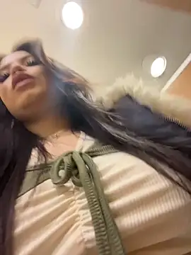 Snapshot of Chloe__Moon chatting on March 3, 2026, 1:18 pm Chloe Moon online show from March 3, 2026, 1:18 pm