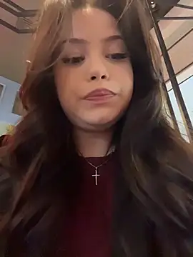 Snapshot of Chloe__Moon chatting on April 16, 2026, 2:07 pm Chloe Moon online show from April 16, 2026, 2:07 pm