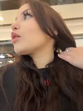 Snapshot of Chloe__Moon chatting on March 11, 2026, 3:17 pm Chloe Moon online show from March 11, 2026, 3:17 pm