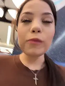 Snapshot of Chloe__Moon chatting on April 3, 2026, 3:18 pm Chloe Moon online show from April 3, 2026, 3:18 pm