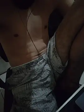 OliverWtdh online show from February 5, 2026, 12:23 pm