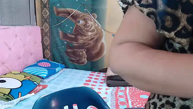 mom son dirty online show from December 14, 2025, 2:44 pm