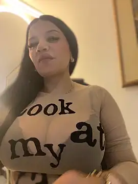 Snapshot of Milff_parkerrr chatting on May 8, 2026, 3:10 am Milff parkerrr online show from May 8, 2026, 3:10 am