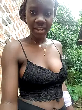 Black juicy24 online show from April 5, 2026, 4:41 am