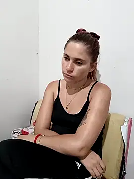 Snapshot of Scarlett-Leh chatting on March 18, 2025, 8:06 am Scarlett-Leh online show from March 18, 2025, 8:06 am