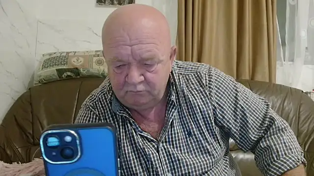 fullballs6 online show from October 29, 2025, 3:49 am