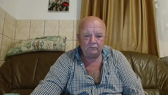 fullballs6 online show from September 12, 2025, 12:55 am