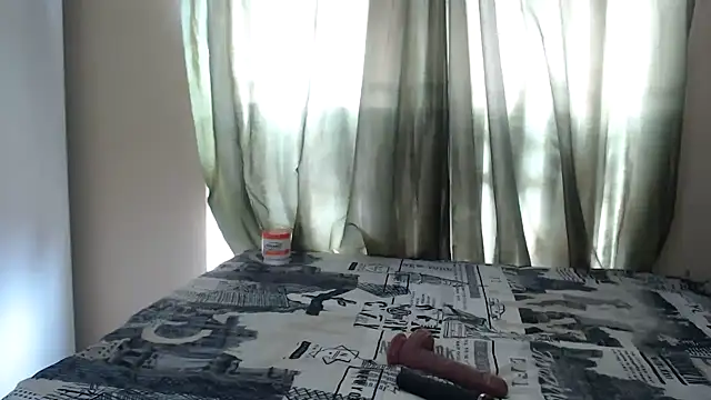 Foxybrownxx1 online show from March 1, 2026, 1:00 pm