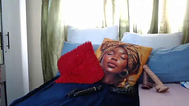 Foxybrownxx1 online show from November 8, 2025, 7:12 am