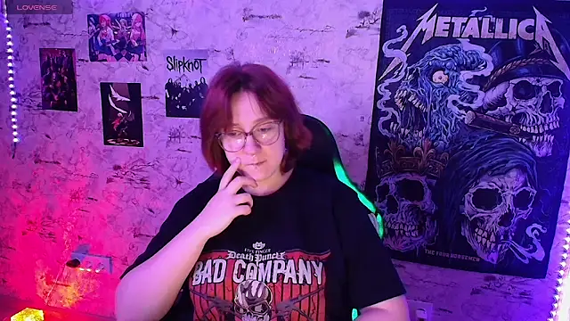 Snapshot of Rudy_02 chatting on March 10, 2026, 11:42 pm Rudy 02 online show from March 10, 2026, 11:42 pm