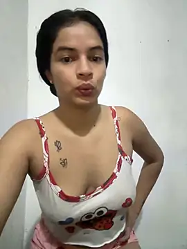 SaraMilan online show from July 12, 2026, 11:44 am