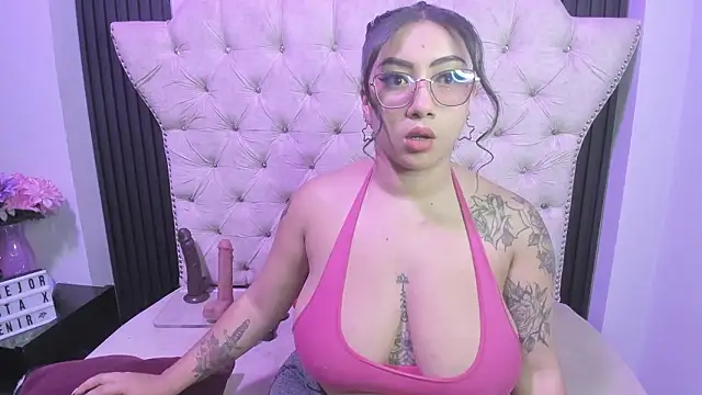 Sexy cristall  online show from March 9, 2026, 8:45 pm
