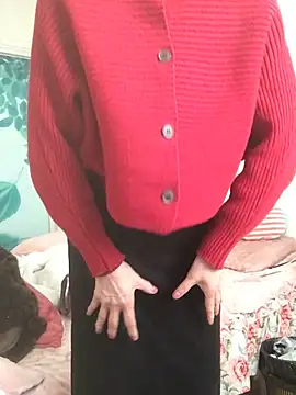 Snapshot of MaMa_1960 chatting on January 1, 2025, 2:19 am MaMa 1960 online show from January 1, 2025, 2:19 am