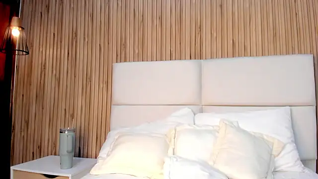 AshleyBelth  online show from January 9, 2026, 11:00 pm