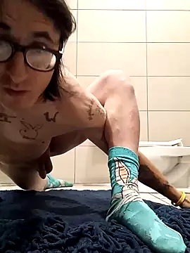 Snapshot of Cleanass chatting on March 10, 2025, 3:52 pm Cleanass online show from March 10, 2025, 3:52 pm