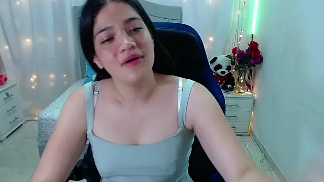 Snapshot of Alison_girl20 chatting on March 11, 2025, 12:11 am Alison girl20 online show from March 11, 2025, 12:11 am