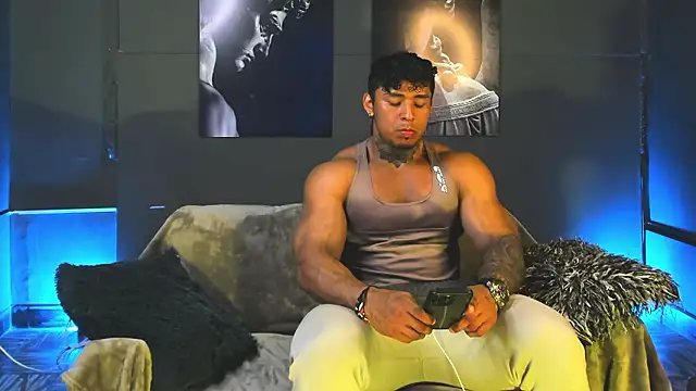 Snapshot of bradley_smith chatting on February 13, 2026, 9:26 pm bradley smith online show from February 13, 2026, 9:26 pm