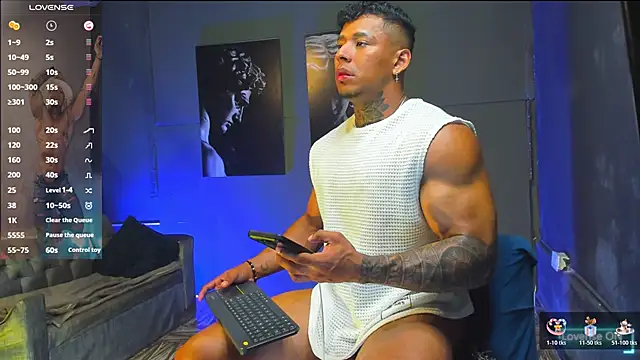 Snapshot of bradley_smith chatting on May 23, 2026, 6:23 am bradley smith online show from May 23, 2026, 6:23 am