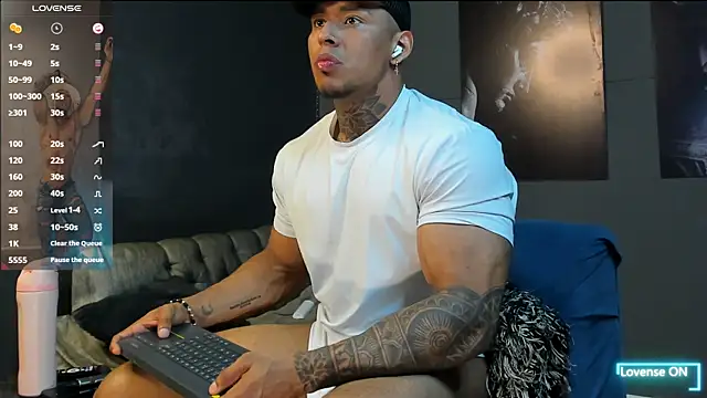 Snapshot of bradley_smith chatting on May 29, 2026, 2:45 pm bradley smith online show from May 29, 2026, 2:45 pm