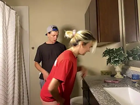 girlfriendmissy online show from March 14, 2026, 12:16 am