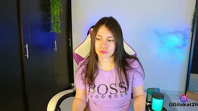 Snapshot of GilaKat chatting on November 15, 2025, 5:22 am GilaKat online show from November 15, 2025, 5:22 am