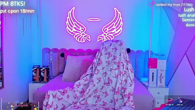 sallybrown  online show from April 24, 2026, 8:44 pm