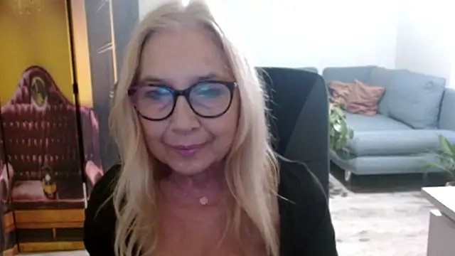 Snapshot of sofia_xkiss chatting on November 12, 2025, 2:54 pm sofia xkiss online show from November 12, 2025, 2:54 pm