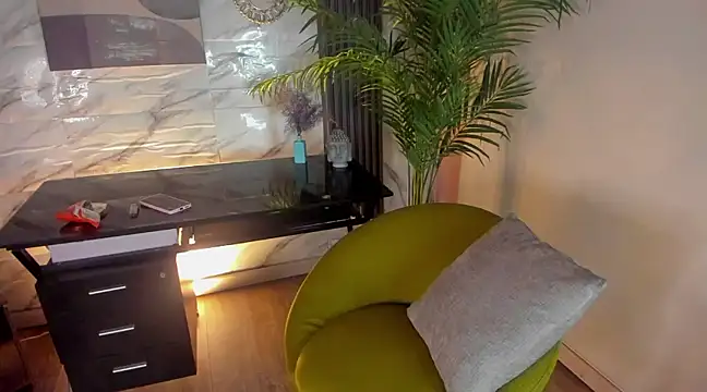 Snapshot of SofiaGomez420 chatting on February 5, 2025, 4:37 am SofiaGomez420 online show from February 5, 2025, 4:37 am