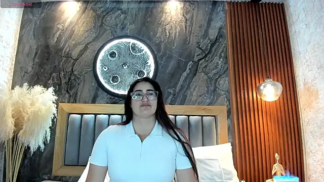 BellaPeers  online show from May 12, 2026, 10:43 am