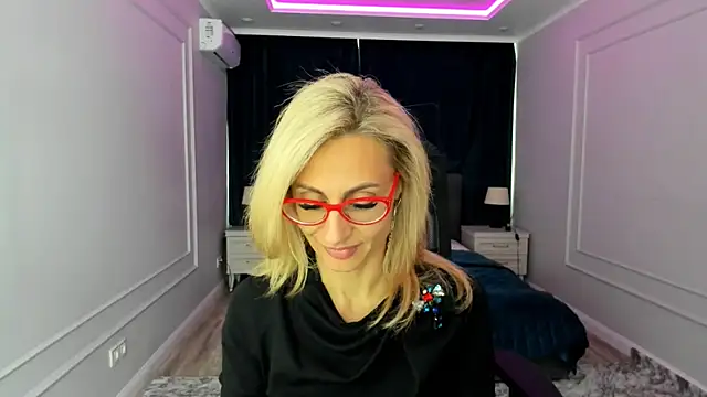 MuseOfStage online show from March 17, 2025, 11:42 am