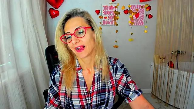 Snapshot of MuseOfStage chatting on February 8, 2026, 11:41 am MuseOfStage online show from February 8, 2026, 11:41 am