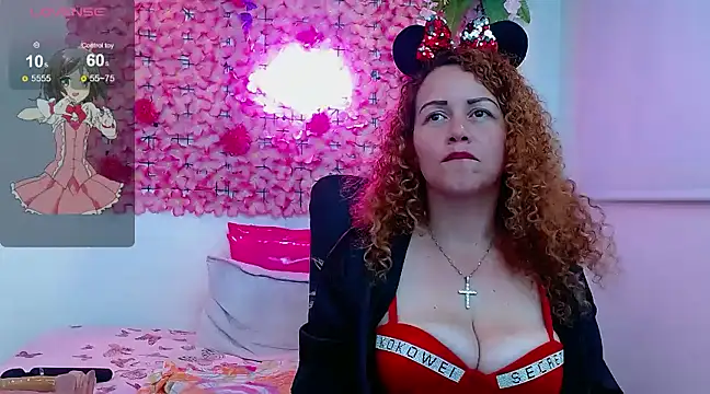 Snapshot of BLONDE_SEXYHOT chatting on February 26, 2025, 10:27 am BLONDE SEXYHOT online show from February 26, 2025, 10:27 am