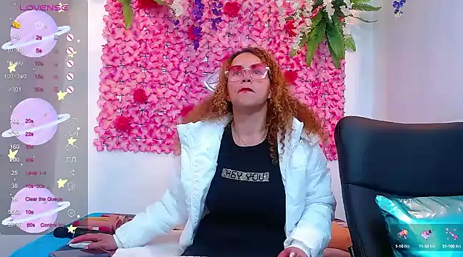 Snapshot of BLONDE_SEXYHOT chatting on March 22, 2025, 12:46 pm BLONDE SEXYHOT online show from March 22, 2025, 12:46 pm