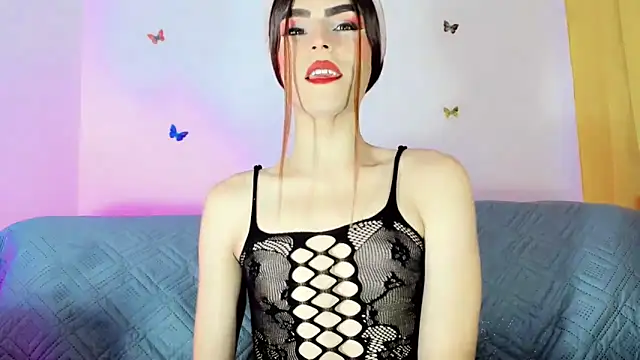 Snapshot of TatiGil chatting on May 5, 2026, 9:40 pm TatiGil online show from May 5, 2026, 9:40 pm
