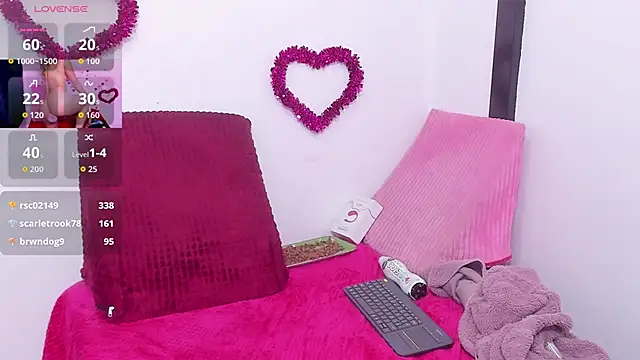 Giia39 online show from November 10, 2025, 1:49 pm