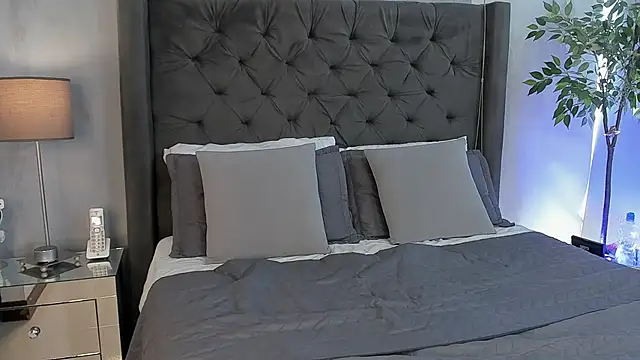 AntonellandJohan online show from January 17, 2025, 4:15 pm