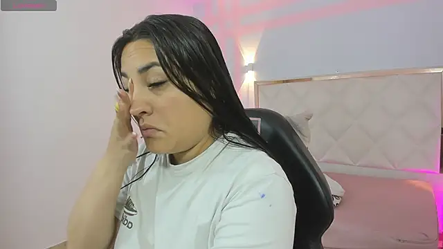 Brendda tay online show from March 23, 2026, 3:17 am