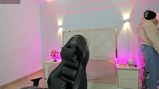 Brendda tay online show from April 12, 2026, 3:10 am